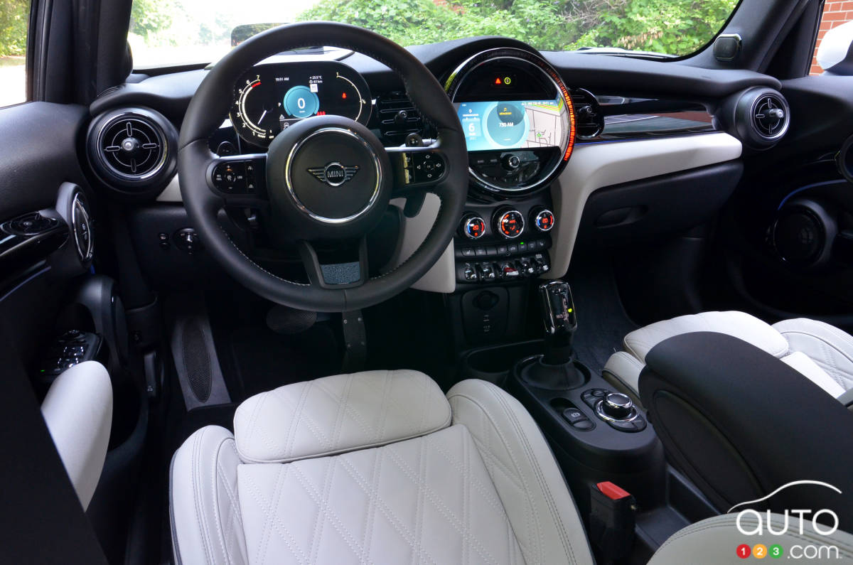 Mini Cooper S 5 portes 2022, intérieur